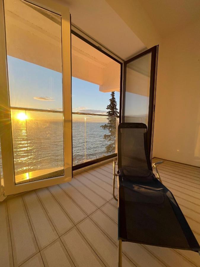 Apartamento First Row To The Sea Opatija Exterior foto
