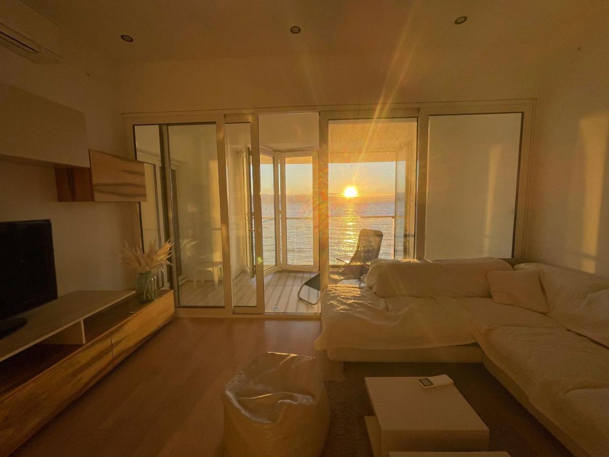 Apartamento First Row To The Sea Opatija Exterior foto