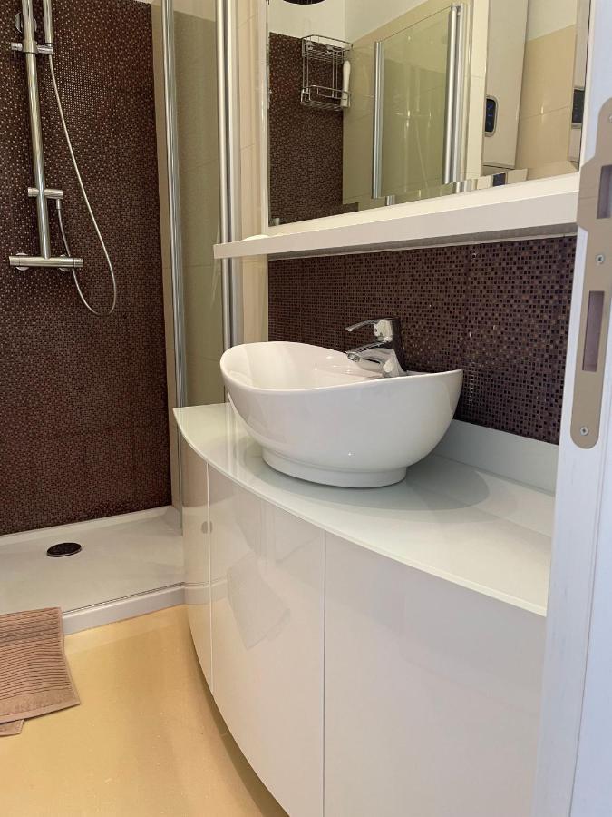 Apartamento First Row To The Sea Opatija Exterior foto
