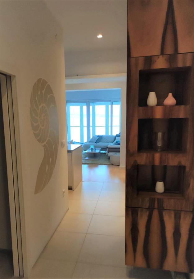 Apartamento First Row To The Sea Opatija Exterior foto