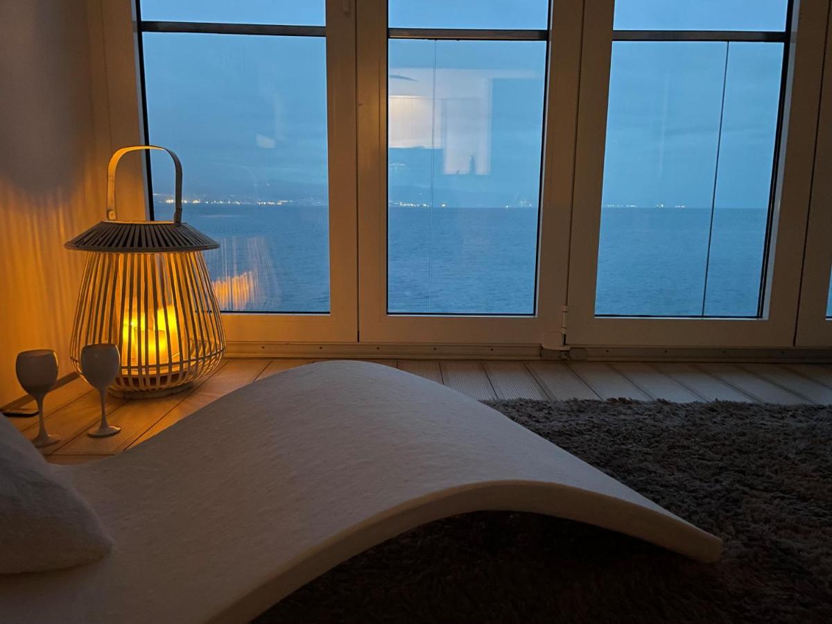 Apartamento First Row To The Sea Opatija Exterior foto