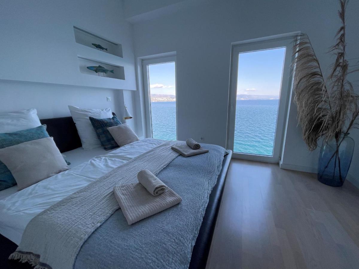 Apartamento First Row To The Sea Opatija Exterior foto