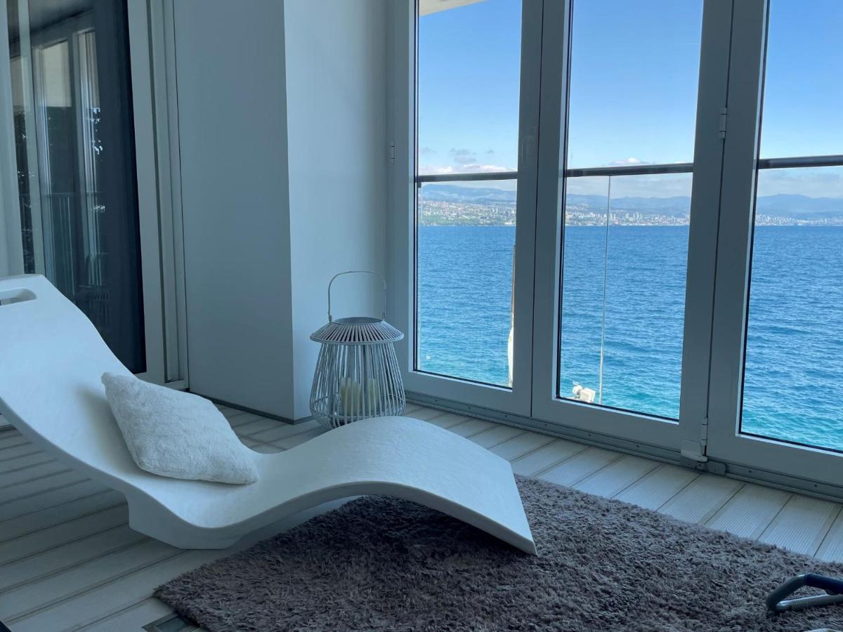 Apartamento First Row To The Sea Opatija Exterior foto